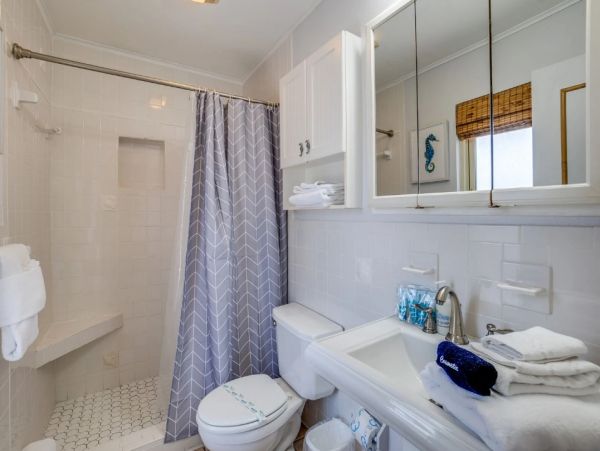 Anna Maria Island Vacation Home Three Bedroom Walk to Beach