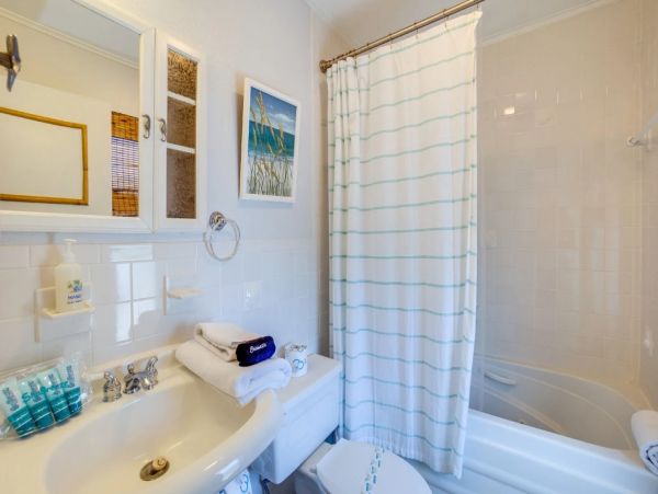 Anna Maria Island Vacation Home Three Bedroom Walk to Beach