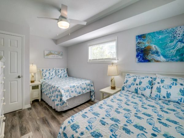 Anna Maria Island Vacation Home Three Bedroom Walk to Beach