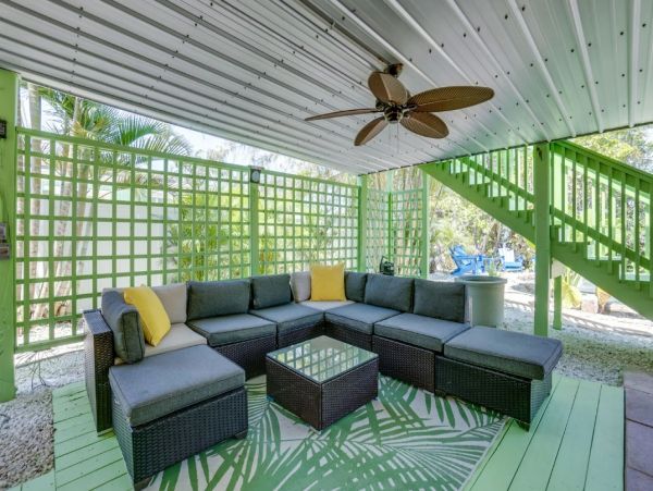 Anna Maria Island Vacation Home Three Bedroom Walk to Beach
