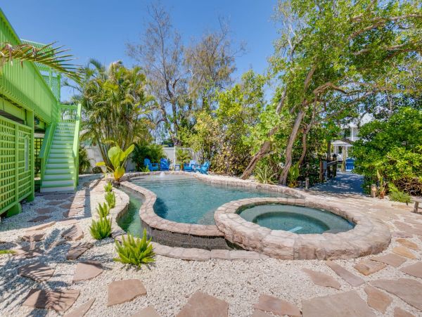 Anna Maria Island Vacation Home Three Bedroom Walk to Beach