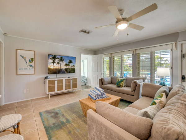 Anna Maria Island Vacation Home Three Bedroom Walk to Beach