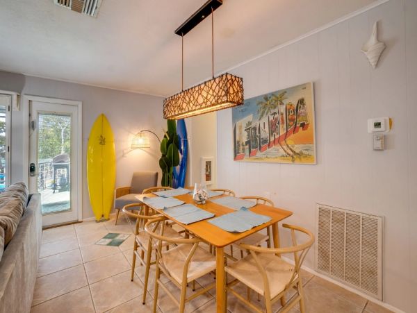 Anna Maria Island Vacation Home Three Bedroom Walk to Beach