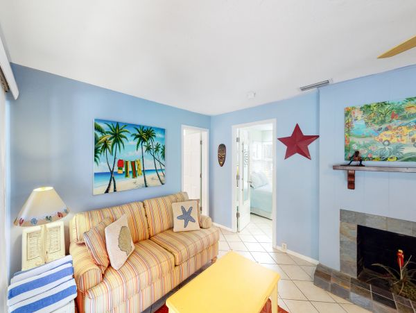 Anna Maria Island Holmes Beach Home 1007579