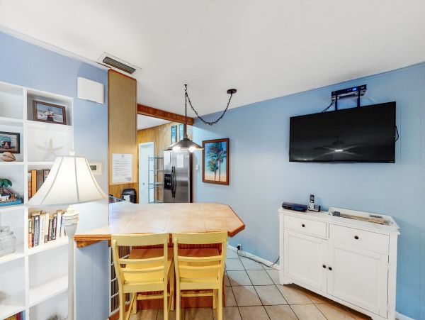 Anna Maria Island Holmes Beach Home 1007579