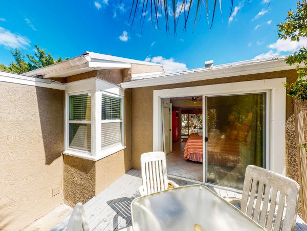Anna Maria Island Holmes Beach Home 1007579