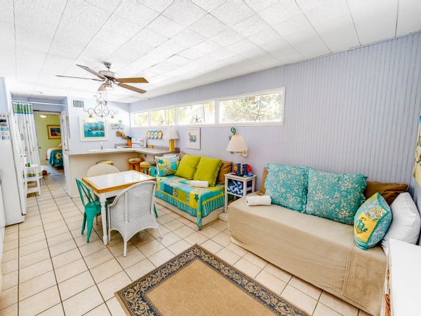 Anna Maria Island Holmes Beach Home 1007579