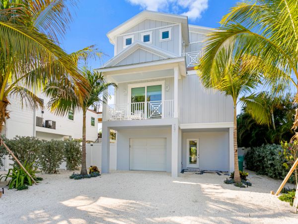 Anna Maria Island Holmes Beach Home 1007580