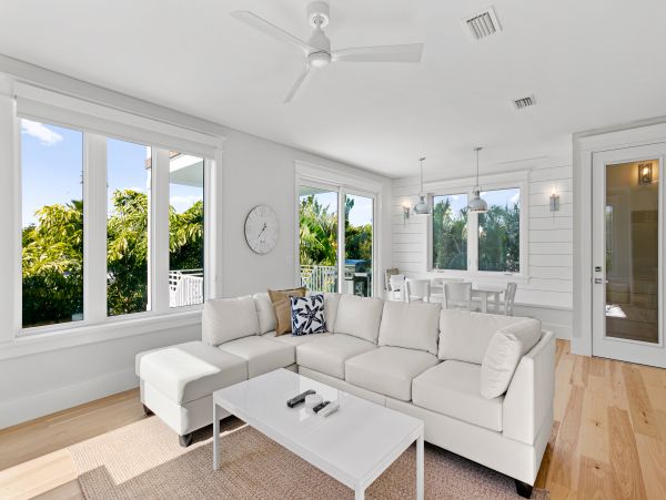 Anna Maria Island Holmes Beach Home 1007580