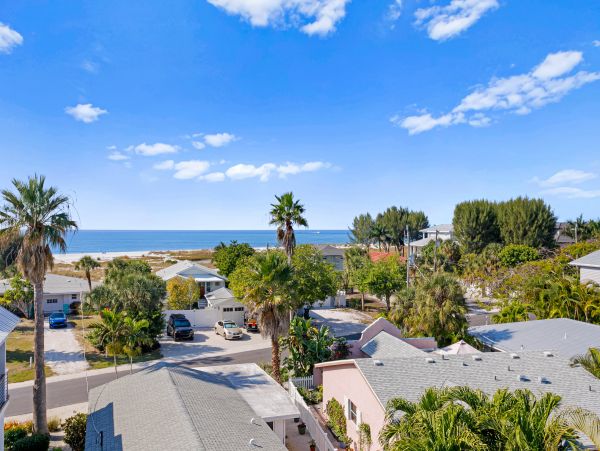 Anna Maria Island Holmes Beach Home 1007580