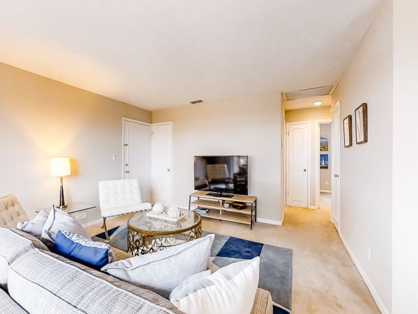 Bradenton Condo with 2 Bedrooms & Great Amenities