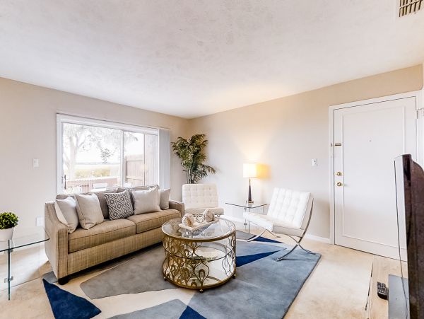 Bradenton Condo with 2 Bedrooms & Great Amenities