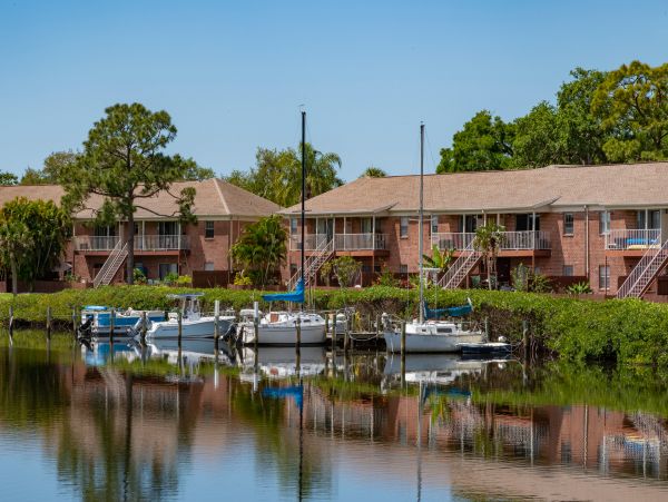 Bradenton Condo with 2 Bedrooms & Great Amenities