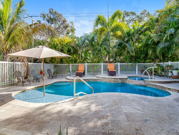 Anna Maria Island Holmes Beach Home 1007582