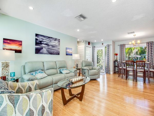 Anna Maria Island Holmes Beach Home 1007582