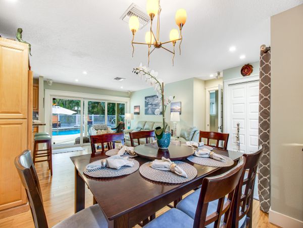 Anna Maria Island Holmes Beach Home 1007582