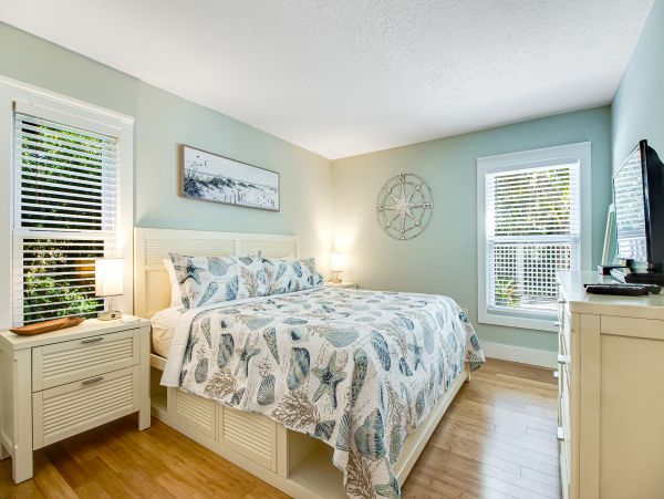 Anna Maria Island Holmes Beach Home 1007582