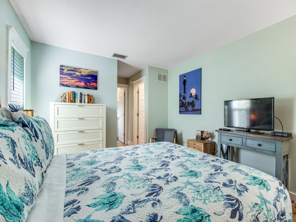 Anna Maria Island Holmes Beach Home 1007582