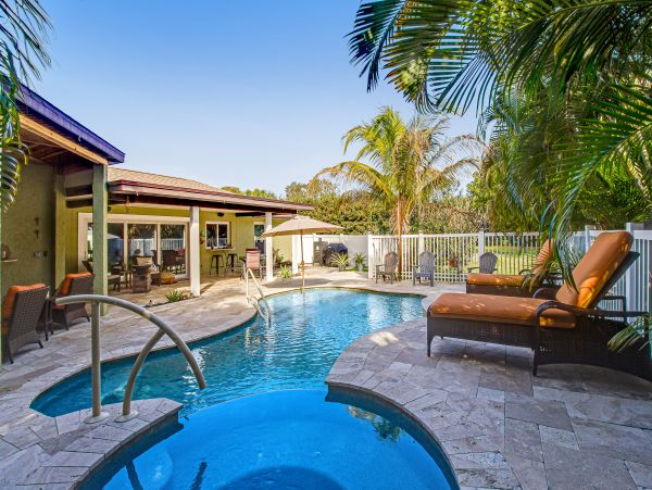 Anna Maria Island Holmes Beach Home 1007582