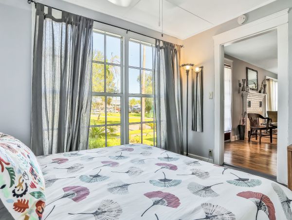 Anna Maria Island Holmes Beach Home 1007583