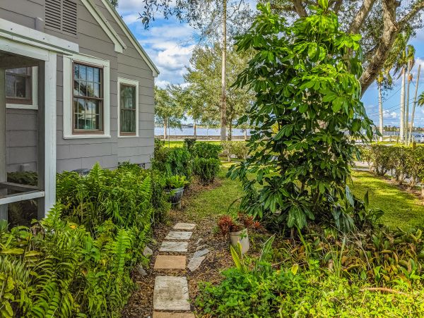 Anna Maria Island Holmes Beach Home 1007583