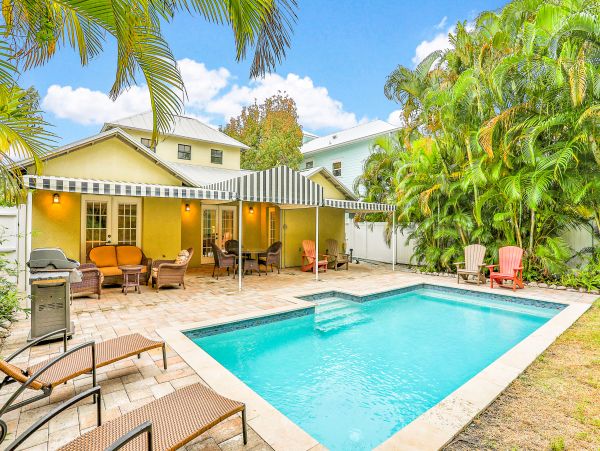 Anna Maria Island Holmes Beach Home 1007585