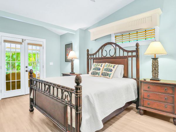 Anna Maria Island Holmes Beach Home 1007585