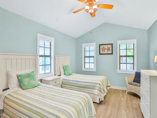 Anna Maria Island Holmes Beach Home 1007585