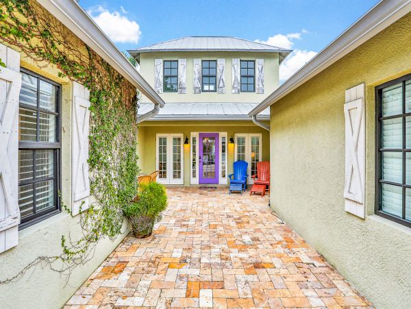 Anna Maria Island Holmes Beach Home 1007585