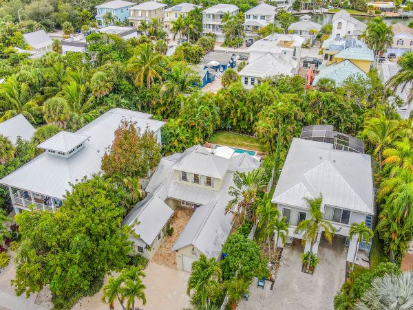 Anna Maria Island Holmes Beach Home 1007585