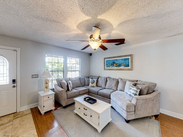 Anna Maria Island Holmes Beach Home 1007587