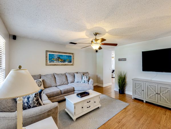 Anna Maria Island Holmes Beach Home 1007587