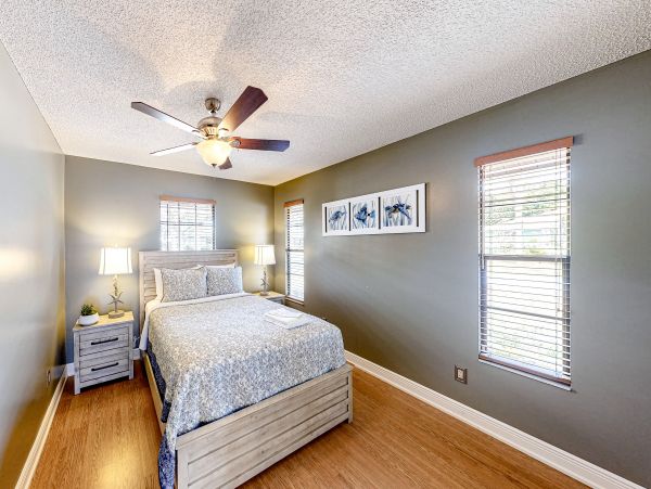 Anna Maria Island Holmes Beach Home 1007587