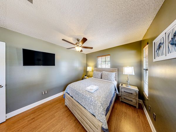 Anna Maria Island Holmes Beach Home 1007587