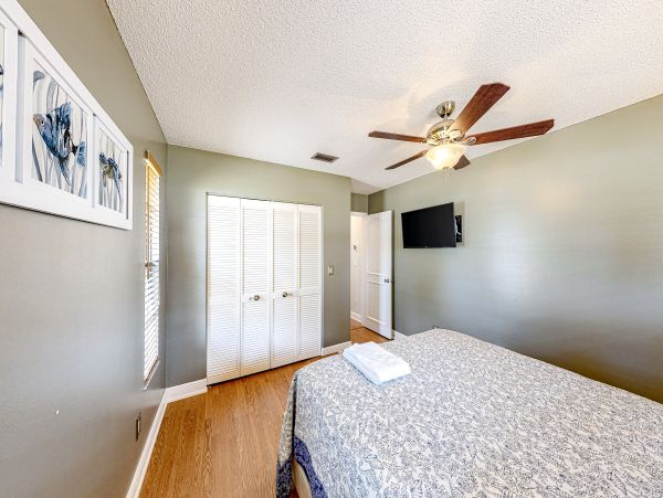 Anna Maria Island Holmes Beach Home 1007587