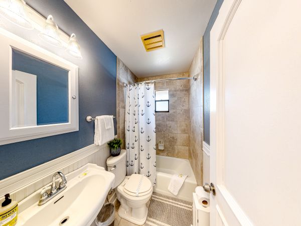 Anna Maria Island Holmes Beach Home 1007587
