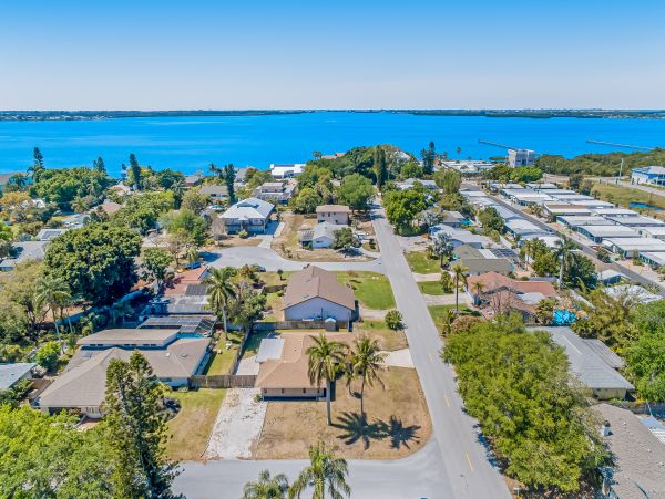 Anna Maria Island Holmes Beach Home 1007587