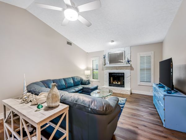 Anna Maria Island Holmes Beach Home 1007588
