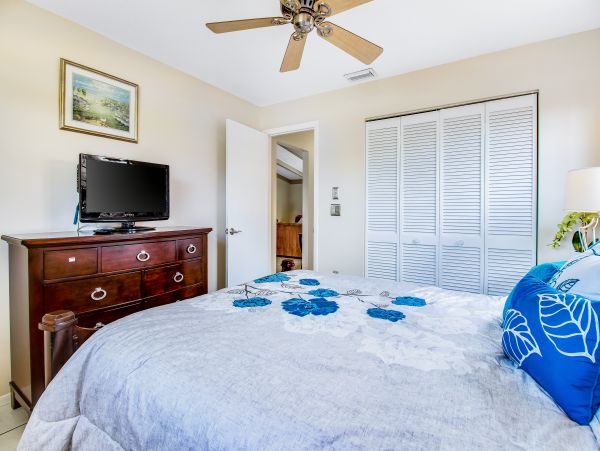 Anna Maria Island Holmes Beach Home 1007592