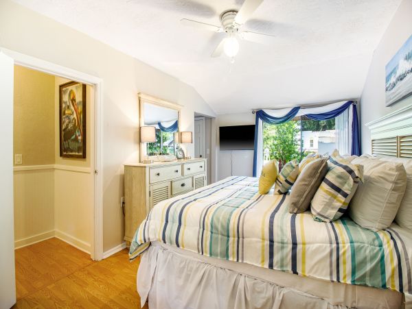 Anna Maria Island Holmes Beach Home 1007593