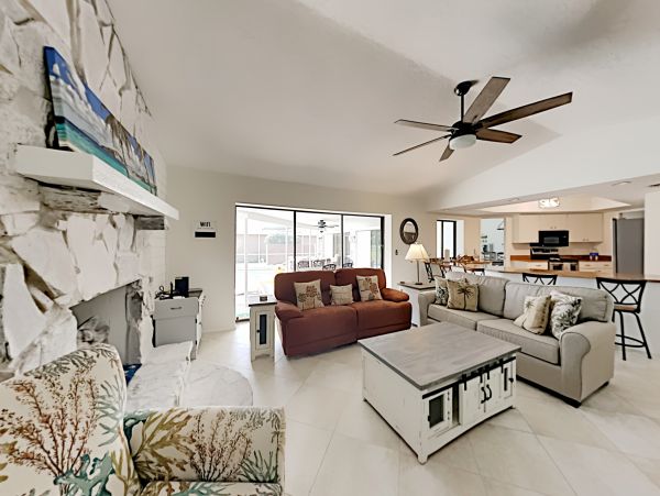 Anna Maria Island Holmes Beach Home 1007594