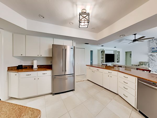 Anna Maria Island Holmes Beach Home 1007594
