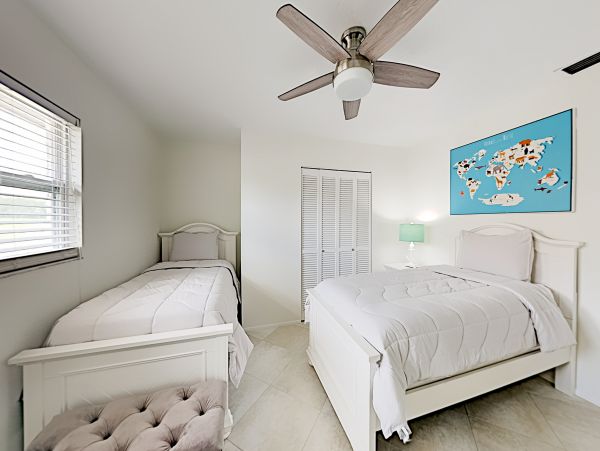 Anna Maria Island Holmes Beach Home 1007594