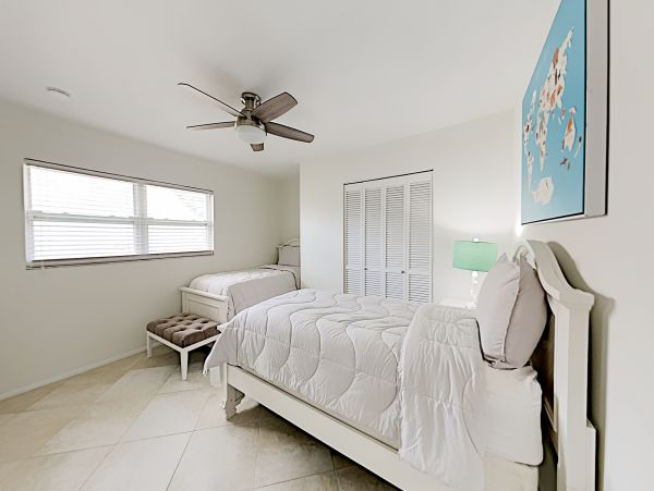 Anna Maria Island Holmes Beach Home 1007594