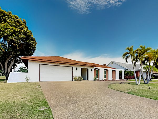 Anna Maria Island Holmes Beach Home 1007594
