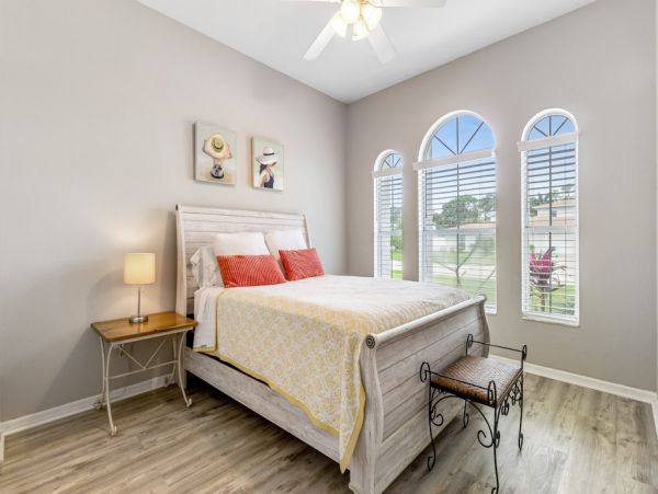 Three Bedroom Vacation Rental Home in Bradenton