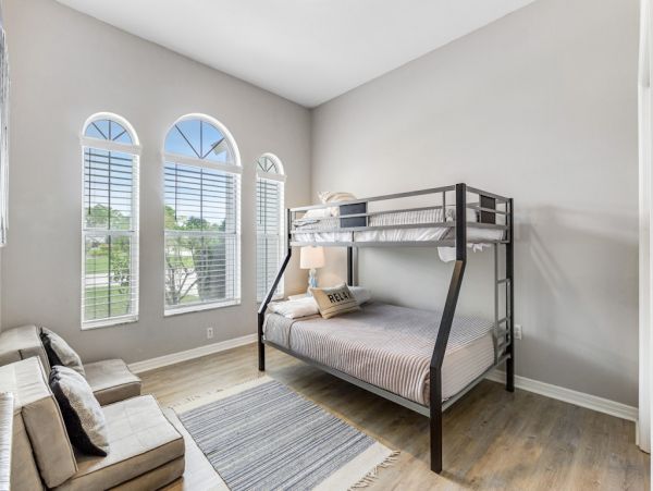 Three Bedroom Vacation Rental Home in Bradenton