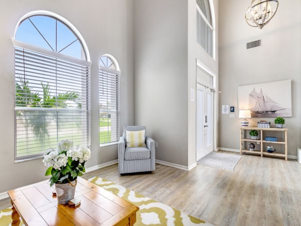Three Bedroom Vacation Rental Home in Bradenton