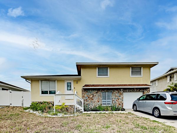 Anna Maria Island Holmes Beach Home 1007596