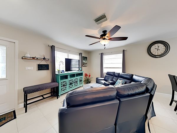 Anna Maria Island Holmes Beach Home 1007596